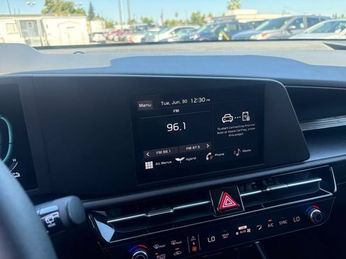 Used 2026 Kia Niro LX FWD image 20