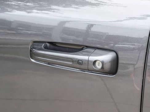 Used 2023 RAM 1500 Laramie AWD/4WD image 57