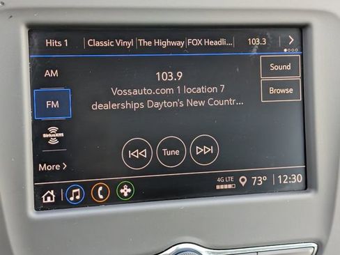 Used 2023 Chevrolet Equinox LT FWD image 18