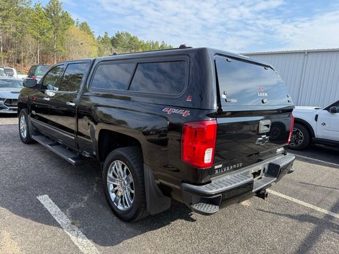 Used 2017 Chevrolet Silverado 1500 High Country AWD/4WD image 16