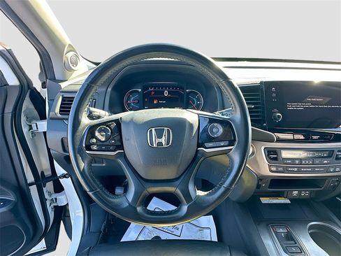 Used 2022 Honda Pilot Special Edition image 11