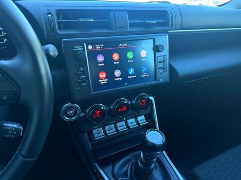 Used 2023 Toyota GR86 w/ ALL Weather Mat Package (TMS) RWD image 25