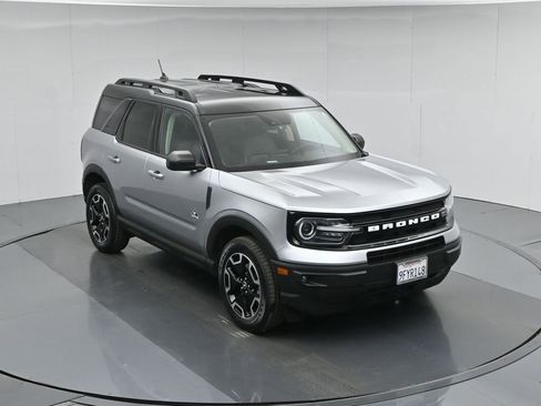 Certified 2022 Ford Bronco Sport Outer Banks w/ Tech Package AWD/4WD image 42
