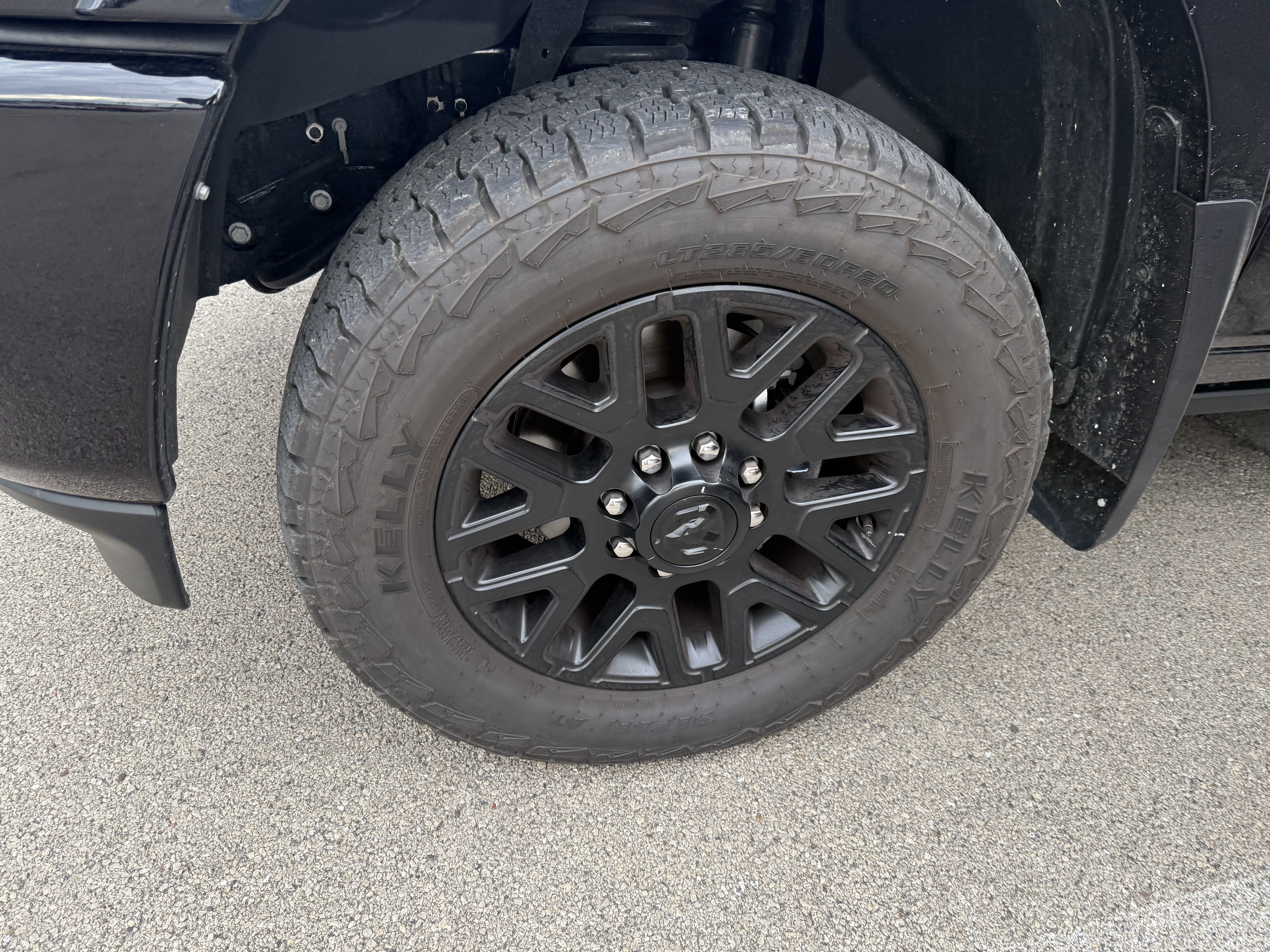 Used 2025 RAM 2500 Limited AWD/4WD image 4