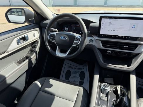 New 2026 Ford Explorer Active w/ Active Comfort Package AWD/4WD image 25