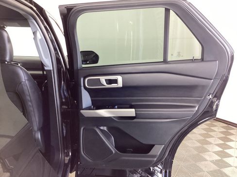 Certified 2023 Ford Explorer XLT w/ Equipment Group 202A AWD/4WD image 11