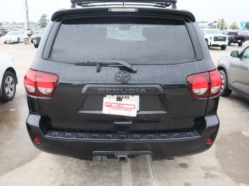 Used 2020 Toyota Sequoia TRD Pro AWD/4WD image 9