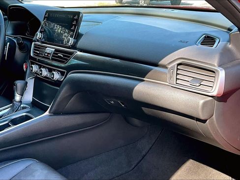 Used 2019 Honda Accord Sport image 19