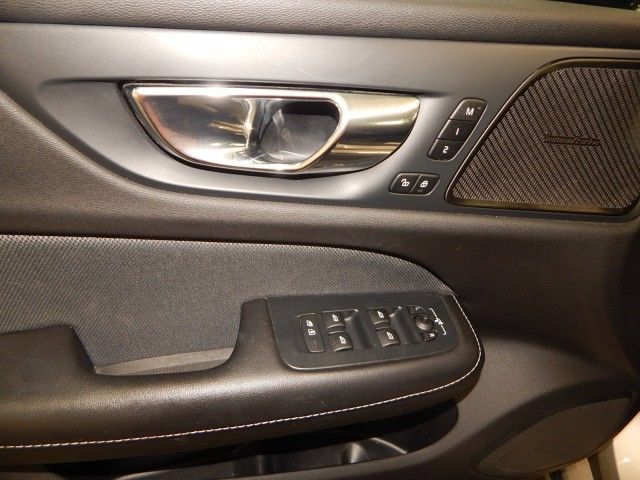 Used 2019 Volvo S60 T6 R-Design AWD/4WD image 15