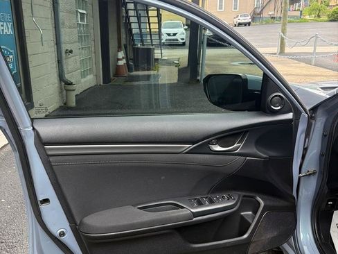 Used 2018 Honda Civic EX image 17