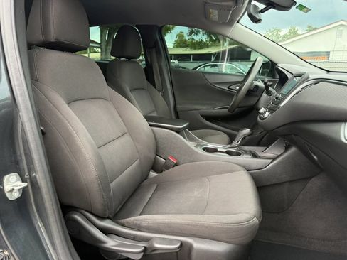 Used 2018 Chevrolet Malibu LS FWD image 14