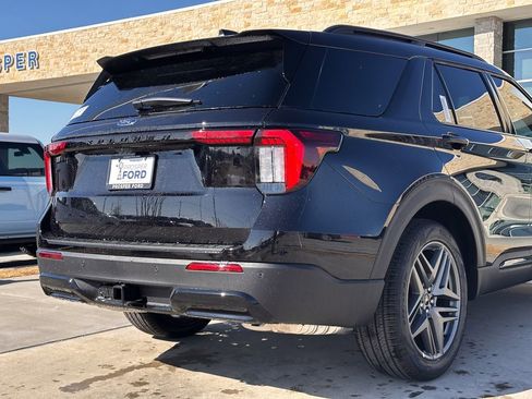 New 2026 Ford Explorer ST-Line w/ ST-Line Street Pack image 19