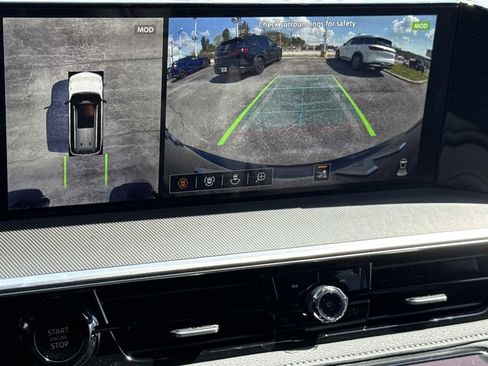 New 2026 INFINITI QX80 Luxe image 4