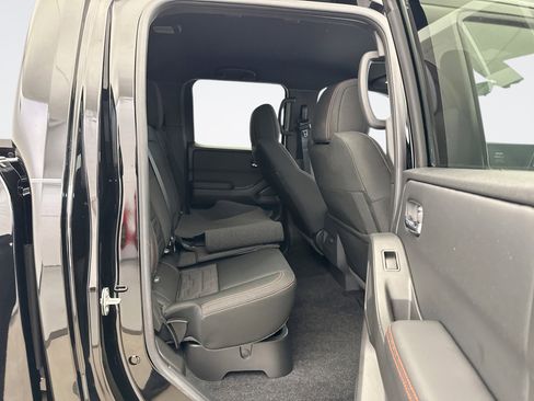 Used 2025 Nissan Frontier PRO-4X w/ Tow Package image 17