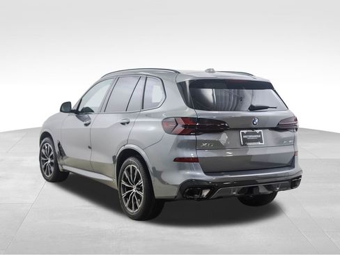 New 2026 BMW X5 xDrive40i w/ M Sport Package image 3