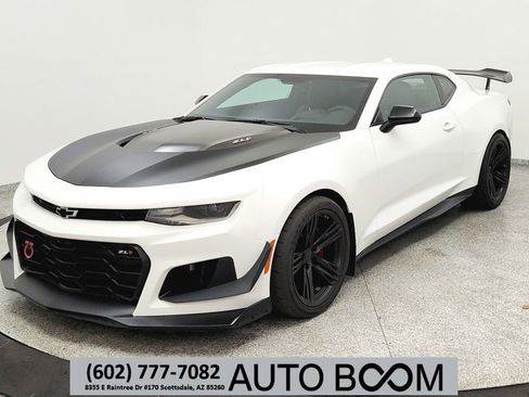 Used 2021 Chevrolet Camaro ZL1 RWD image 1