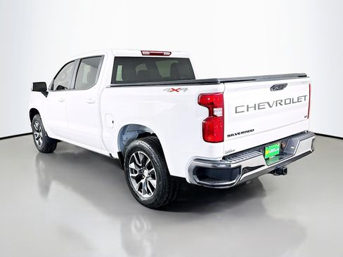 Used 2024 Chevrolet Silverado 1500 LT AWD/4WD image 7