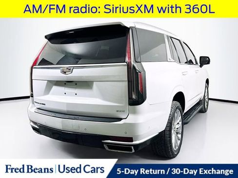 Used 2023 Cadillac Escalade Premium Luxury image 9