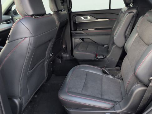 New 2025 Ford Explorer ST image 10