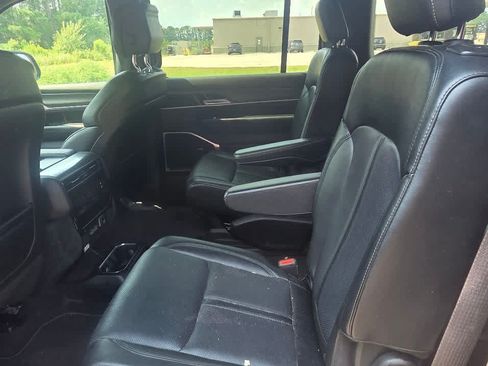 Used 2024 Jeep Wagoneer Series III AWD/4WD image 7