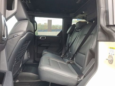 New 2025 Ford Bronco Badlands AWD/4WD image 5