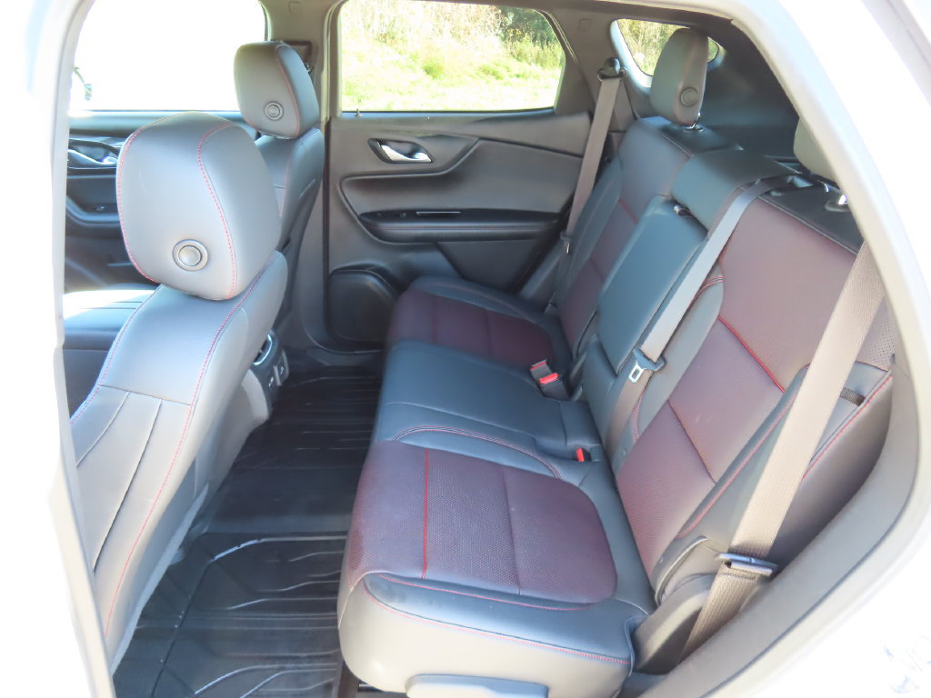 Certified 2021 Chevrolet Blazer RS w/ Enhanced Convenience Package AWD/4WD image 29
