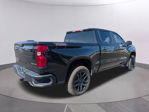 Used 2025 Chevrolet Silverado 1500 Custom Trail Boss AWD/4WD image 5