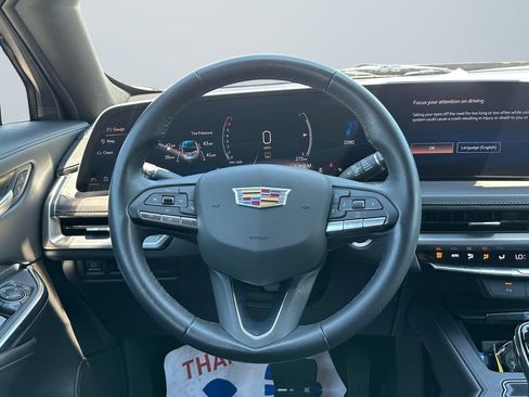 Used 2024 Cadillac XT4 Premium Luxury AWD/4WD image 12