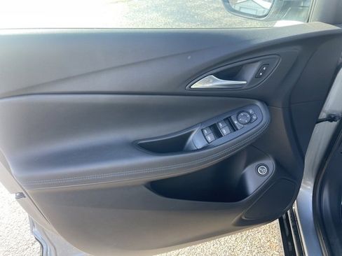 Used 2025 Buick Encore GX Sport Touring w/ Advanced Technology Package image 8