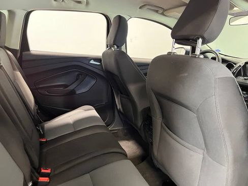 Used 2018 Ford Escape SE w/ SE Sync 3 Package FWD image 14