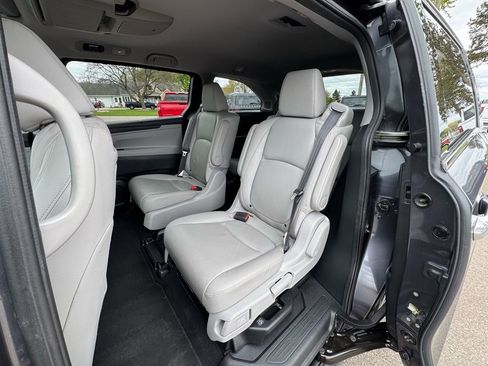 Used 2018 Honda Odyssey Elite image 24