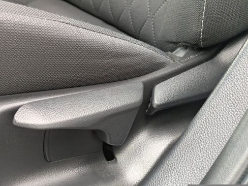 Used 2023 Toyota Corolla LE image 19