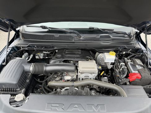 Used 2023 RAM 1500 Laramie AWD/4WD image 31