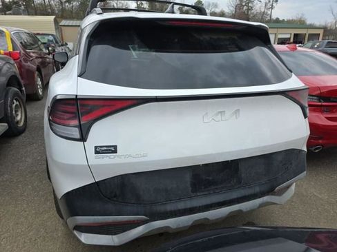 Used 2025 Kia Sportage SX image 21
