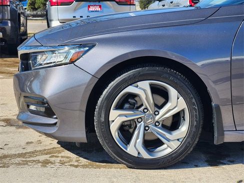 Used 2019 Honda Accord EX image 5