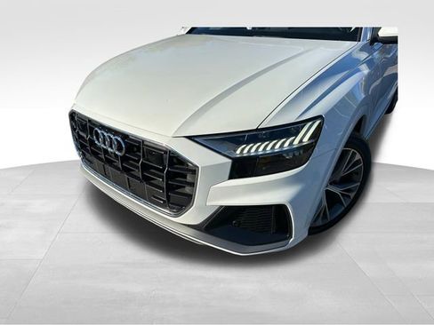 Used 2021 Audi Q8 Premium Plus w/ Premium Plus Package image 9