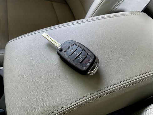 Used 2019 Hyundai Tucson SE FWD image 31