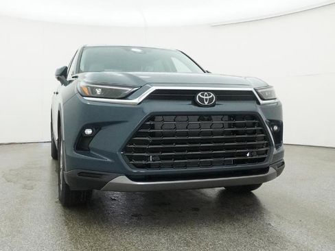 New 2026 Toyota Grand Highlander AWD image 49