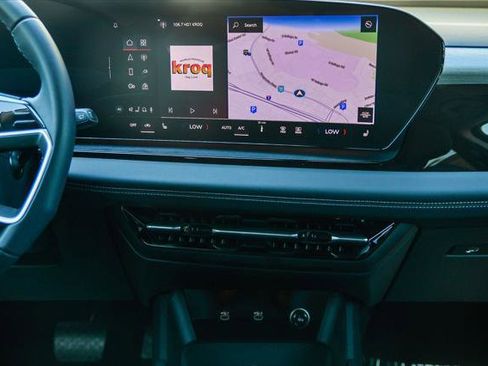 Certified 2025 Audi Q6 e-tron Premium w/ Convenience Package RWD image 15