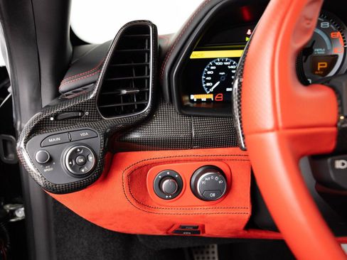 Certified 2015 Ferrari 458 Italia Coupe RWD image 80