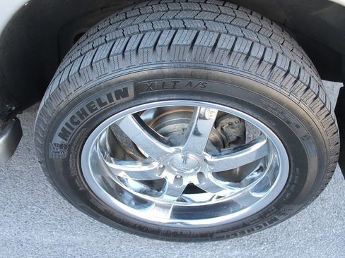 Used 2003 Toyota Sequoia Limited RWD image 13