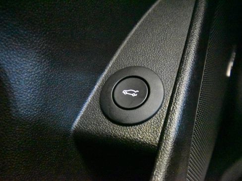 Used 2017 Buick LaCrosse Essence w/ Sun and Shade Package image 32