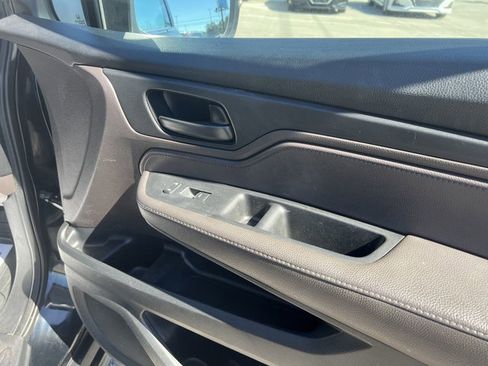 Used 2018 Honda Odyssey EX-L image 23