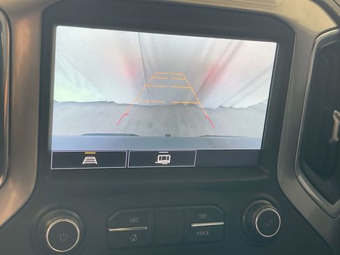 Used 2021 Chevrolet Silverado 1500 LT Trail Boss w/ Convenience Package II AWD/4WD image 17