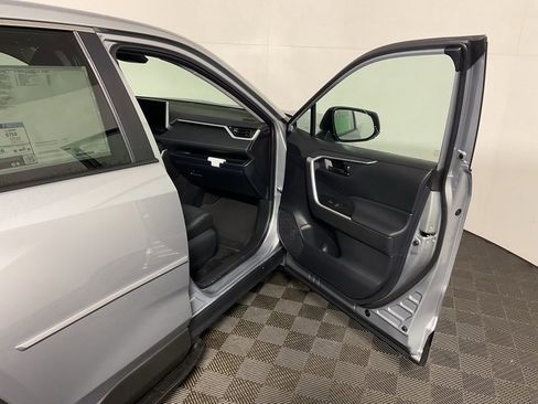 New 2025 Toyota RAV4 LE image 34