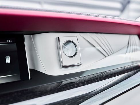 Used 2023 Rolls-Royce Phantom Sedan RWD image 94