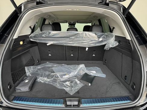 New 2026 Mercedes-Benz GLE 350 4MATIC image 8