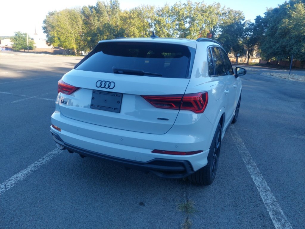 Used 2025 Audi Q3 2.0T Premium Plus w/ Premium Plus Package AWD/4WD image 12