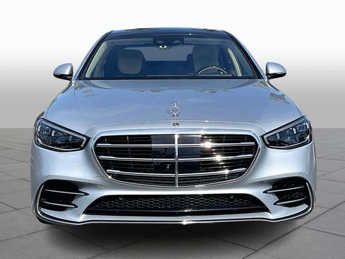 Used 2021 Mercedes-Benz S 580 4MATIC Sedan image 3