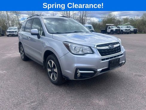 Used 2017 Subaru Forester 2.5i Limited AWD/4WD image 8